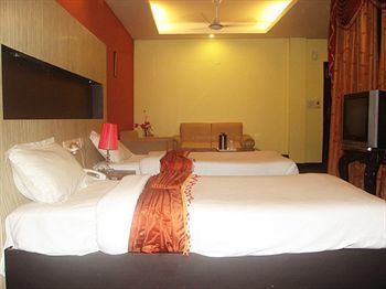 Hanuwant Palace 3*