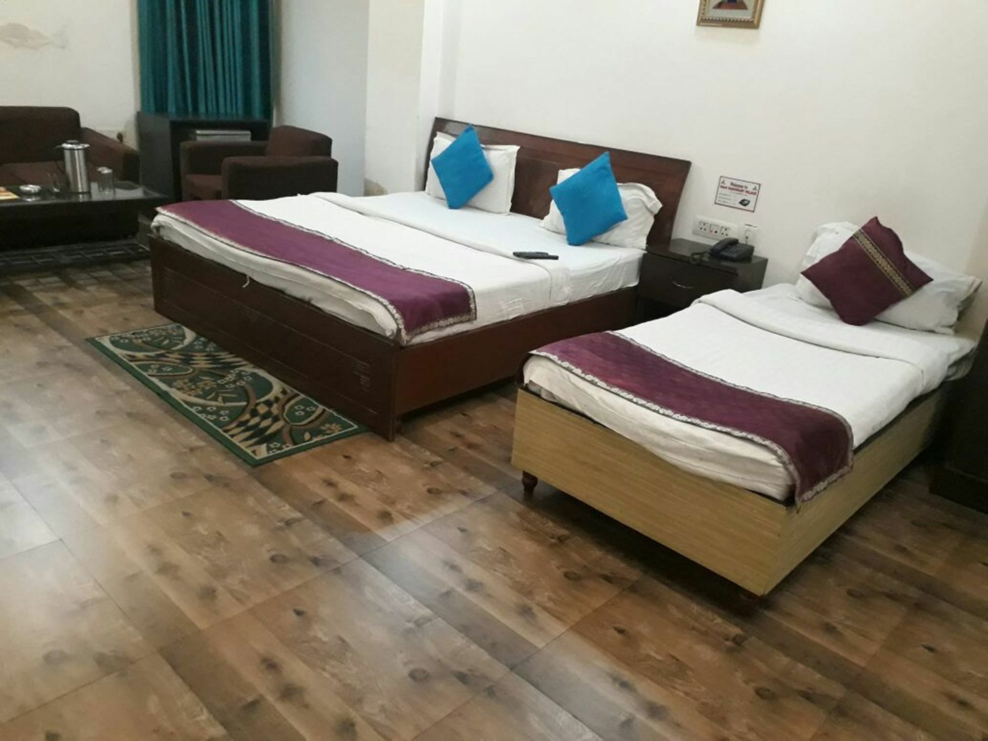 Hanuwant Palace Hotel 3*